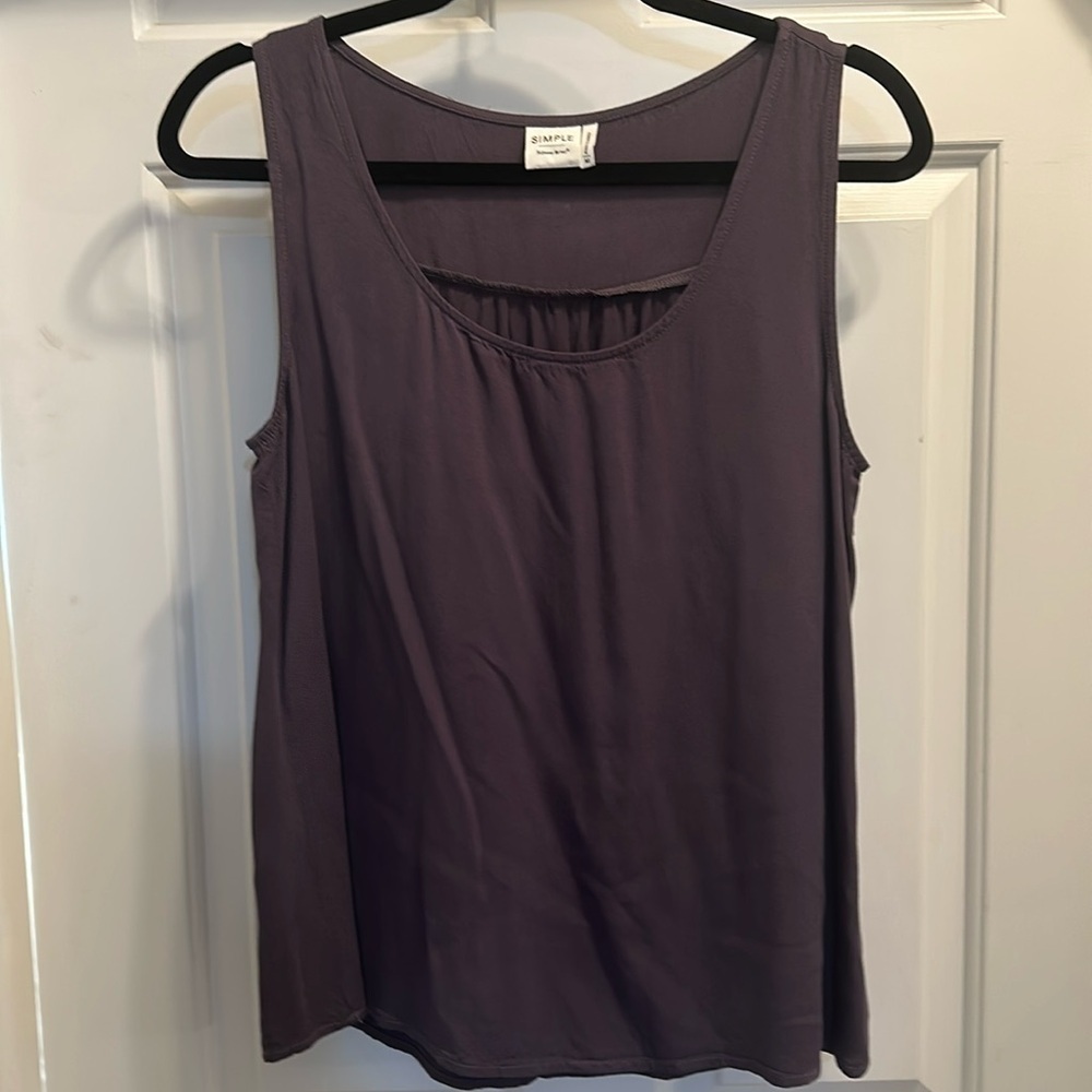 Simple Suzanne Betro medium purple sleeveless blouse